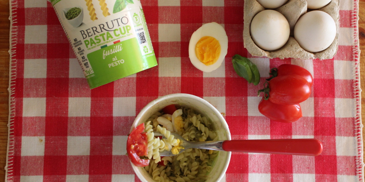 Fusilli al Pesto con Pomodorini e Uova